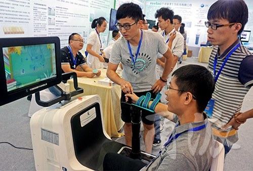 多功能育嬰箱、管道機(jī)器人…快來(lái)會(huì)展中心看高科“尖貨”