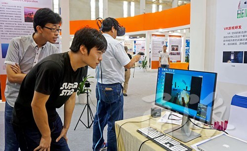 多功能育嬰箱、管道機(jī)器人…快來(lái)會(huì)展中心看高科“尖貨”